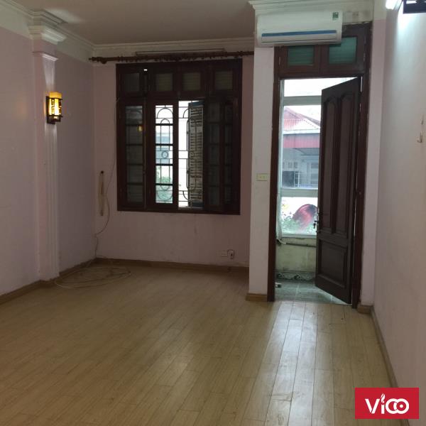 Cho thuê căn hộ đầy đủ nội thất tai phố Cửa Bắc Ba Đình Hà Nội