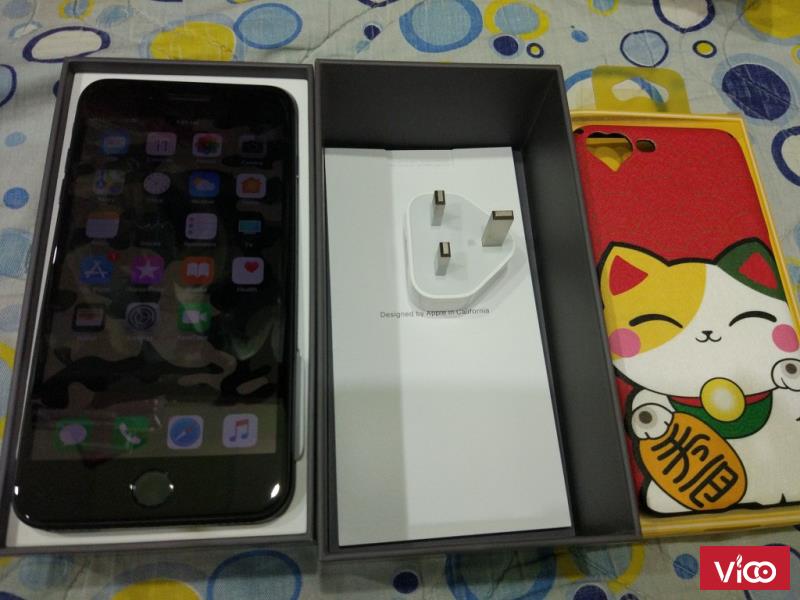 Ban nhanh iphone8 plus 64gb con bao hanh gia 13tr9