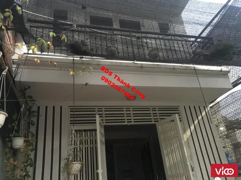 Cho thuê nhà riêng ngõ phố Hồng Hà gần trung tâm thành phố 60m2 x 2,5 tầng,đủ đồ, 2pn, 9tr/ tháng