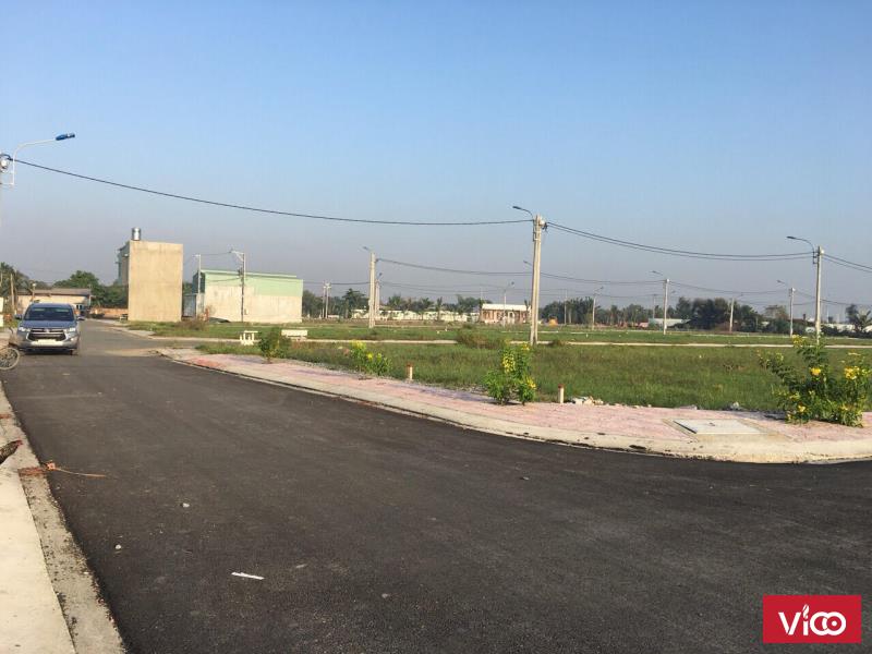 Bán gấp lô đất đường số 1 Quận 9 cách vòng xoay Phú Hữu 1km, đã có sổ riêng, DT 50m2/ 1 tỷ 050tr