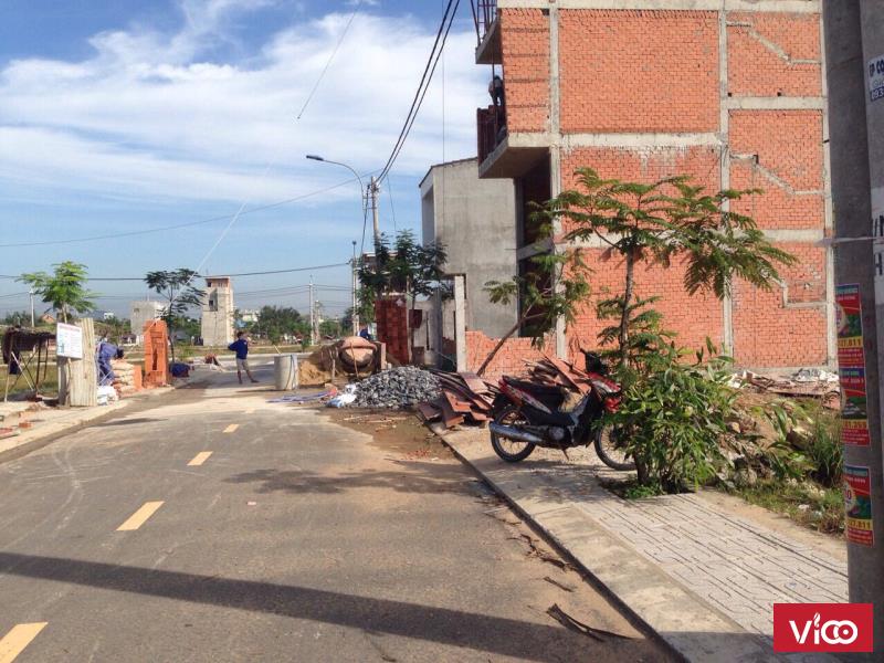 Bán đất chợ Long Trường, đã có sổ riêng, ngay mặt tiền đường Trường Lưu , Quận 9 .
