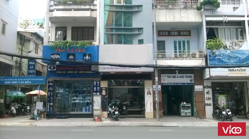 Cho thuê gấp nhà mặt tiền đường Nguyễn Bỉnh Khiêm, Quận 1 4.5m x 15m, trệt, 3 lầu, ST, gần NĐChiểu.