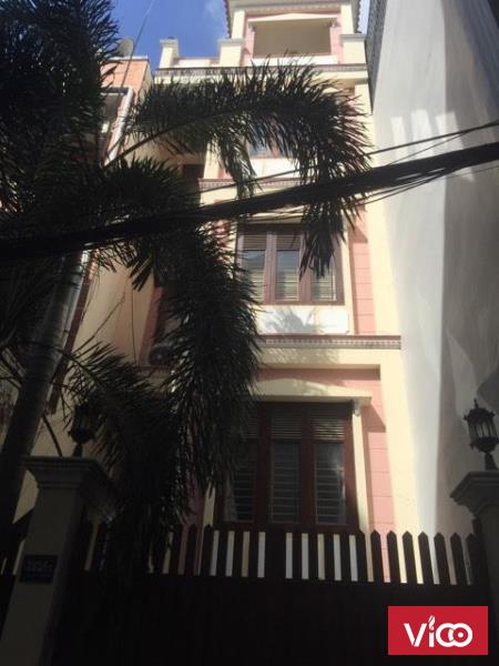 Cho thuê nhà hẻm 10m 150 Nguyễn Trãi, Quận 1