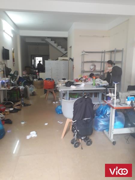 Cho thuê nhà nguyên căn mặt tiền đường số khu Trần Trọng Cung, Quận 7.