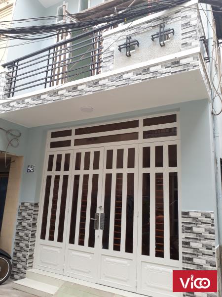 Cho thuê nhà nguyên căn 1 trệt 1 lầu đường Huỳnh Tấn Phát, Quận 7 gần Nguyễn Thị Thập giá 11,5tr/th.