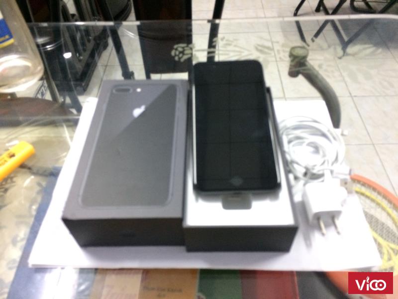 Bán điện thoại iphone 8 màu đen