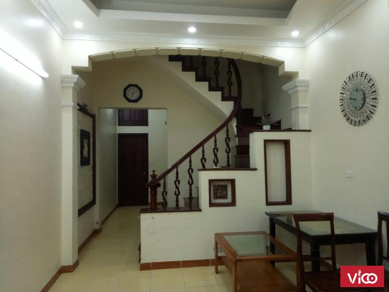 Cho thuê nhà 3,5 tầng ở ngõ 188 Thái Thịnh, Đống Đa, Hà Nội