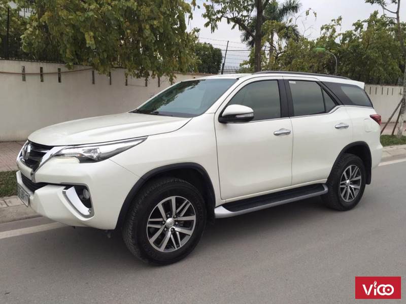 Cần bán Fortuner2.7V siêu lướt 12/2017 XE ĐẸP NHƯ MỚI