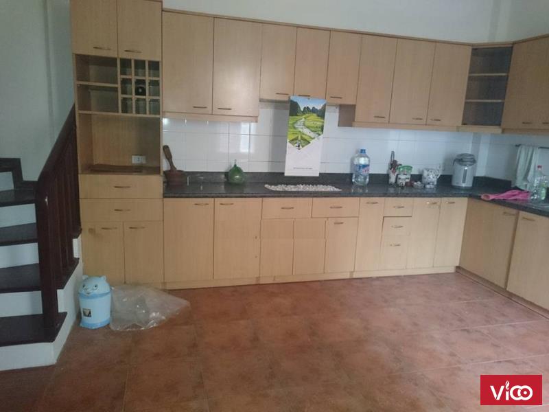 Cho thuê nhà 50m2 4 tầng phố Hào Nam