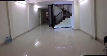 Ho thuê Tầng 1 phố Quan NhânDT 100m2 MT 5m,nhà đẹp,sẵn ĐHoa.Wifi.có chỗ đỗ o tô.Giá 18 trieu/th