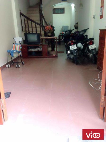Cho thuê mặt bằng kinh doanh ở ngõ 86 chùa hà, 32 m2 khép kín,oto đỗ của