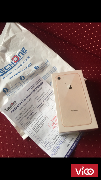 Bán phá giá iphone 8 64g bản quốc tế mới 100 màu gold vừa mua hôm qua hoặc giao lưu