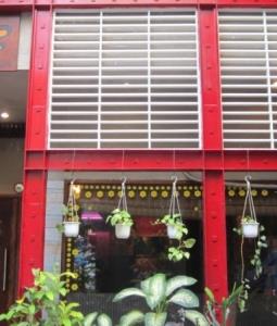 Cho thuê nhà hẻm nội bộ đường Mai Thị Lựu, Quận 1 5.5m x 20m, 1 lầu, bên hông chùa Ngọc Hoàng