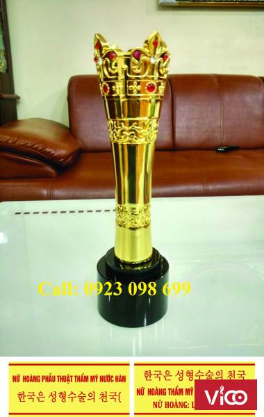 Cửa hàng bán cúp lưu niệm, sản xuất cúp vinh danh, kỷ niệm chương ngôi sao