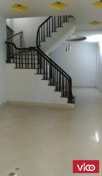 Cần bán nhà phân lô Đường Láng, khu tập thể giao thông vận tải