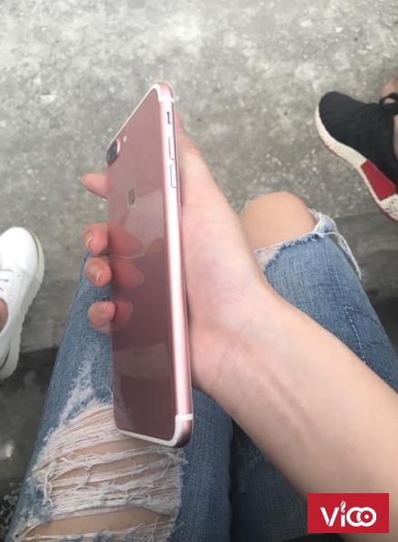 Cần bán iphone 7 plus 32g bản quốc tế Mỹ màu hồng