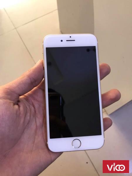 Bán 6s 16gb gold quôc tế đẹp 5tr4