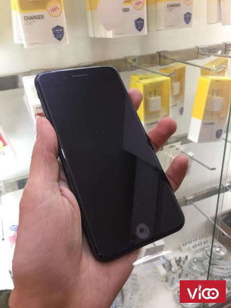 Bán 8 plus 64gb grey, hàng FPT, chưa active 17tr9