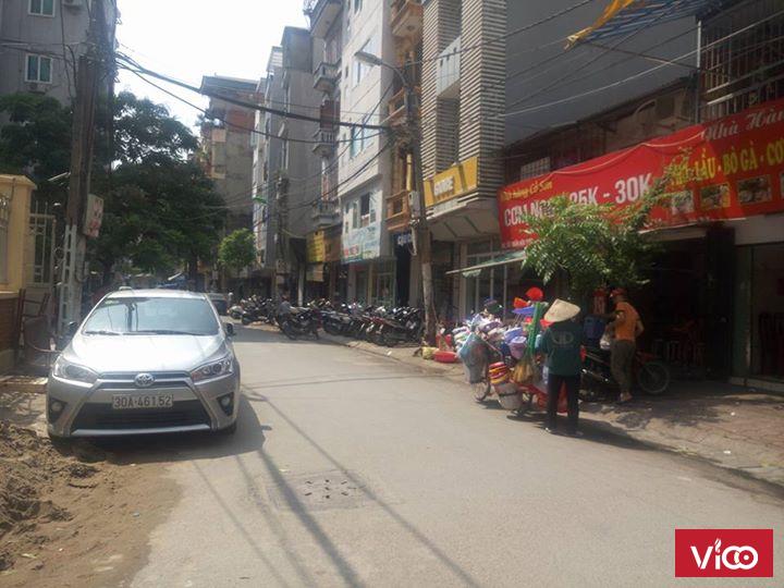 Cho thuê nhà 30m2 5,5 tầng mặt phố Trần Hữu Tước