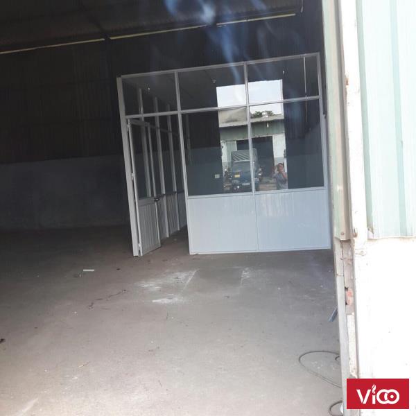 Nhà mặt tiền , giá 25tr ,7x21m , 1 lửng , kinh doanh