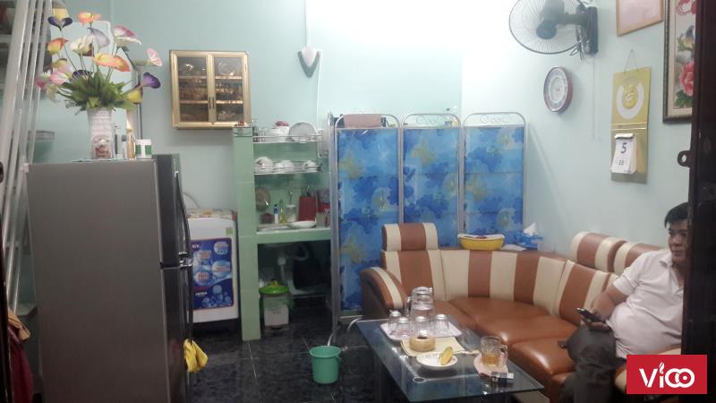 Cho thuê nhà riêng nguyên căn góc ngã 4 mặt tiền đường.