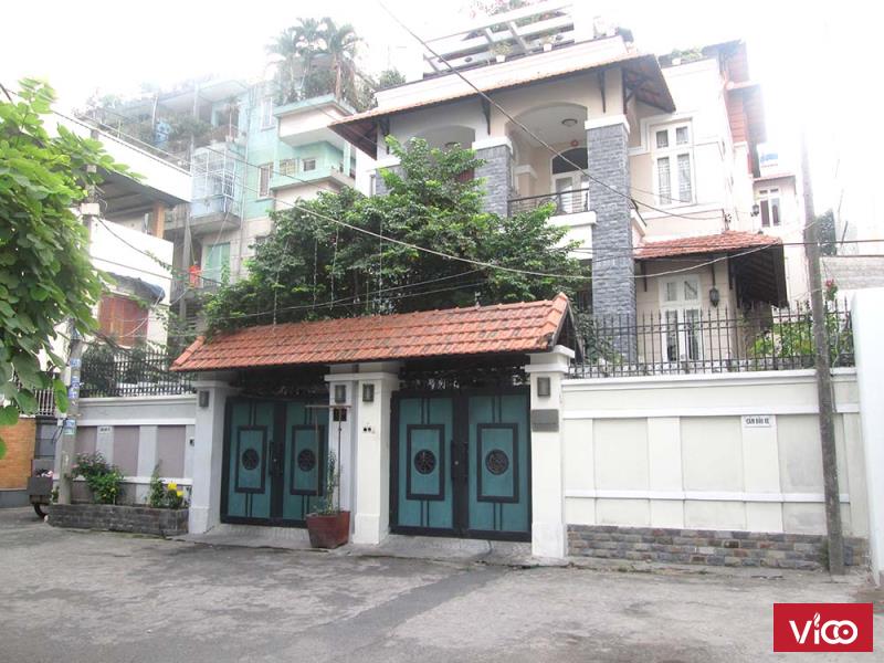 Biệt thự sân vườn cho thuê mặt tiền đường Phạm Ngọc Thạch.Q3. DT 8x25m Giá Thương Lượng