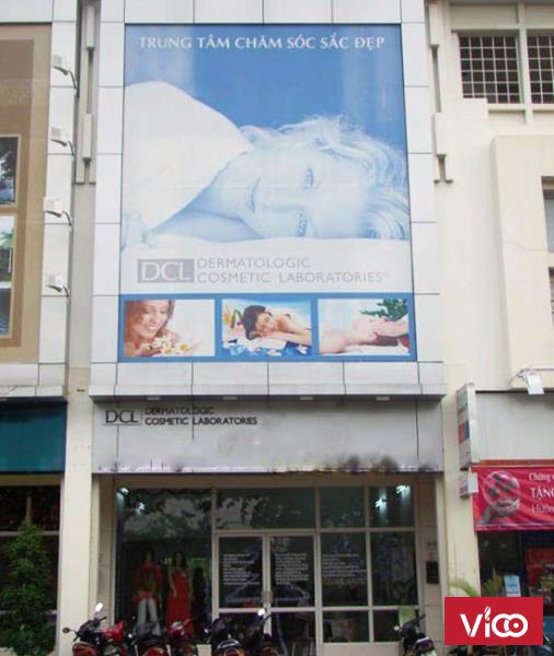 Nhà trống suốt, có đủ tiện nghi cho thuê CMT8. Quận 3 DT 5x27m, trệt, 3 lầu. Giá 70 Triệu/Tháng