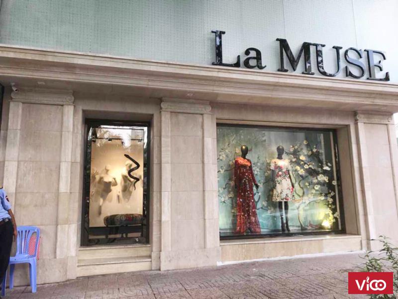 Nhà cho thuê MT gần chợ Bến Thành đường Nguyễn Trung Trực. Quận 1 DT 8x10m. Giá 110 Triệu/Tháng