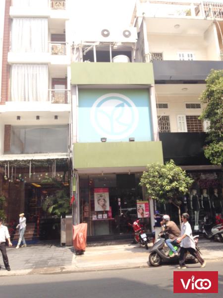 Siêu hot .Cho thuê nhà mới trả ngay ngã sáu Phù Đổng, Nguyễn Trãi. Quận 1 DT4.5x20m.Giá 125 Triệu