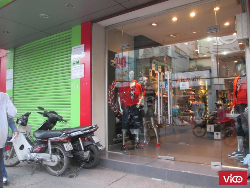 Nhà MT vị trí đẹp gần ngã sáu Phù Đổng, trống suốt cho thuê Lê Thị Riêng. Quận 1 DT 5.5x20m.