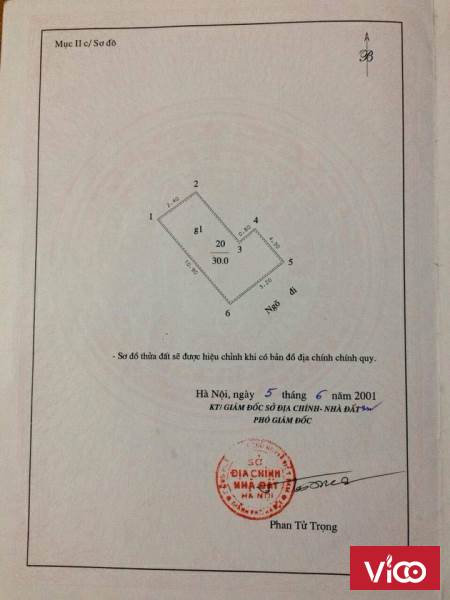 1,9 tỷ được 31m2 sổ đỏ,chính chủ bán đất tặng nhà 3 tầng ngõ phố thái hà đống đa.