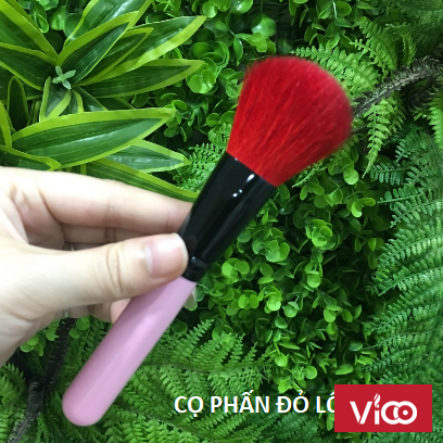 Dụng cụ trang điểm tốt với các cọ trang điểm riêng cho từng nhu cầu sử dụng, giá rẻ, tiện dụng