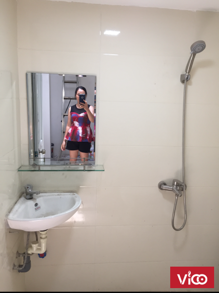 Cho thuê nhà tầng 4 mới xây, khép kín