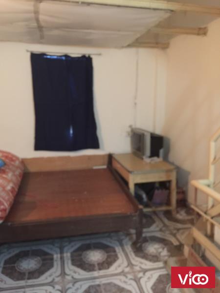 Cho 1 nữ thuê phòng trọ 10m2. Không đi về khuya quá 22 giờ 30. Có wifi. Giá thuê 1.000.000đ/tháng.