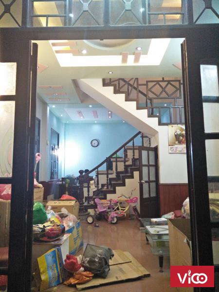 Cho thuê nhà số nhà 93 ngõ 318 đê la thành, ô chợ dừa, đống đa .hà nội