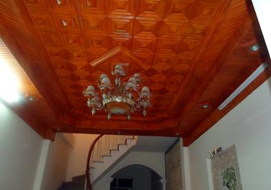 Cho bạnNữ thuêPhòng đẹp, tiện,nhà 4 tầng đi lại tự do,dt17m2,giá1.8tr,ngõ 230/133 Định Công Thượng