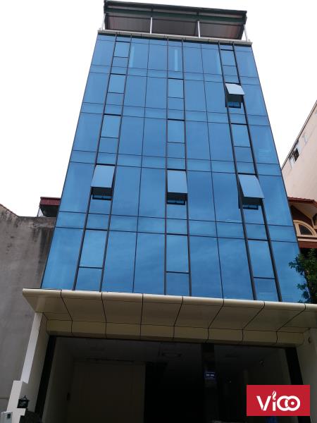 Cho thuê nhà MP Trường Chinh, DT 160m2 x 7 tầng, MT 7.2m, thông sàn.