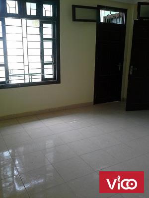 Chính chủ cho thuê phòng đẹp 20 m2 giá 1.6 triệu.Phòng trên ngôi nhà 5 tầng đẹp.