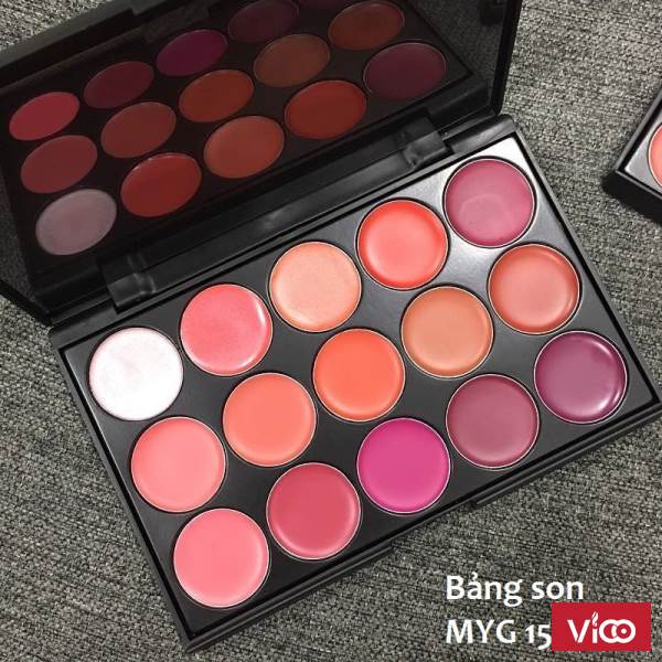 Thử thách đổi phong cách trang điểm với son bảng nhiều màu