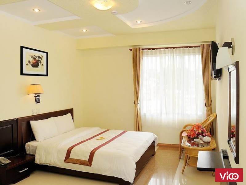 Cho thuê khách sạn 18 phòng đường phố du lịch sầm uất giá tốt. Liên hệ ngay 0919.158.490