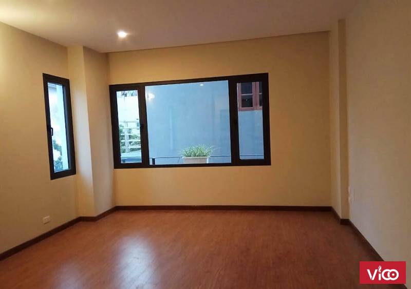 Nhà Phú Gia, Phú Thượng xây mới 5 tầng 52m2, mặt ngõ ô tô chỉ hơn 4 tỷ