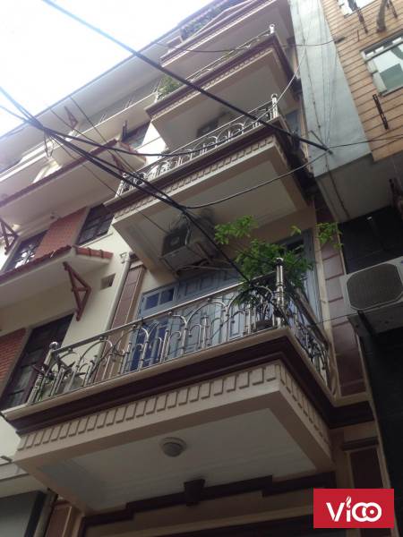 Bán nhà khu Ngọc Khánh, Kim Mã cách đường lớn hơn 10m, ô tô đỗ cách 50m