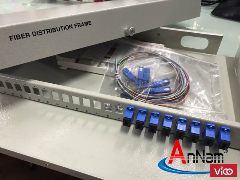 Phân phối hộp phối quang ODF 8 FO bắt rack Full Phụ kiện có sẵn hàng tại Annam