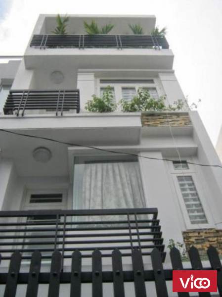 BÁN NHÀ MỚI 95% ĐƯỜNG LÁNG. GIÁ 3,95 Tỷ