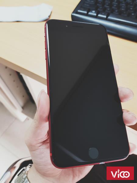 Mình bán chiếc iphone 8 Plus Quốc tế 64G màu Red