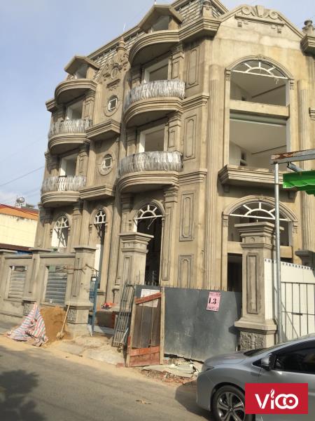 Cho thuê gấp nhà đẹp, 9pn, 2 lầu, nội thất đây đủ. Q12