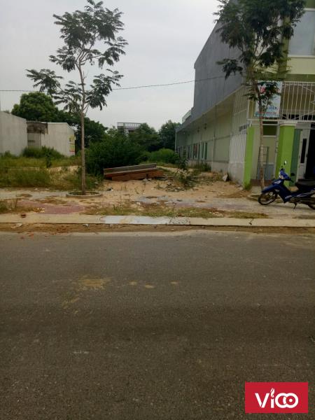 Đất cạnh khu đô thị FPT, sát trường đại học Phan Châu Trinh.