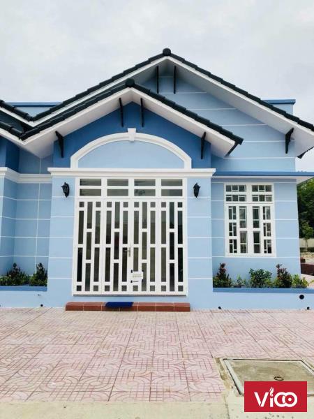 Cần bán nhà mới xây 6.7x15 ngay KCN Bàu Bàng