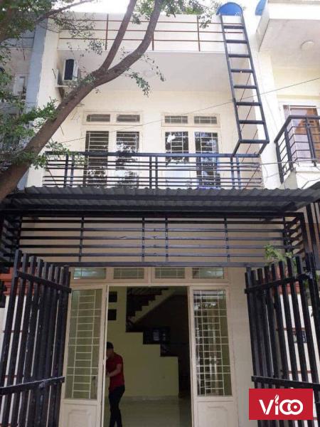 Bán nhà chợ Phú Phong, gần ngã tư Miếu Ông Cù