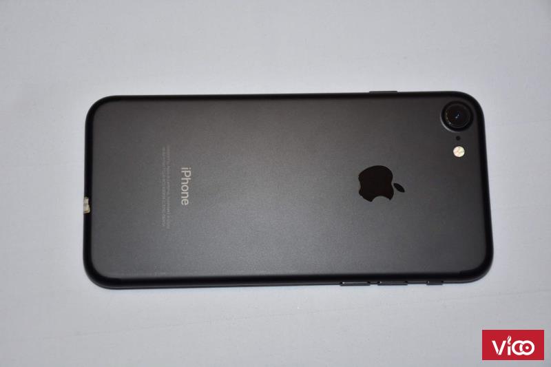 Iphone 7 Mới 99 còn hon 4 tháng Bh hoac gl S8